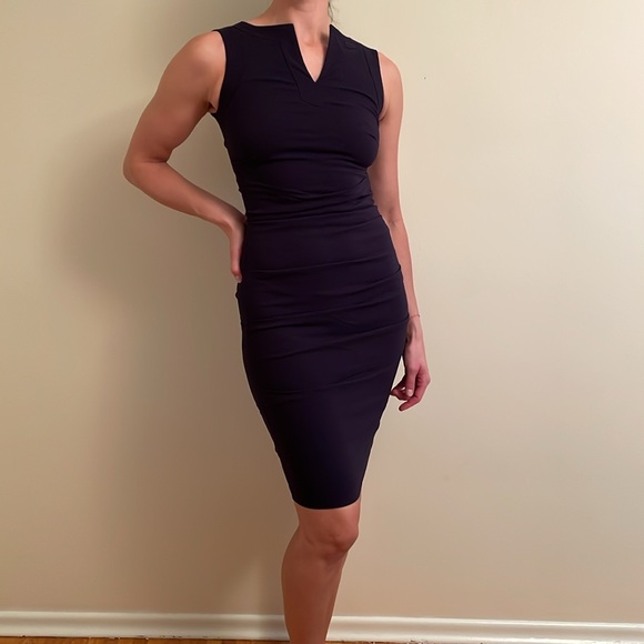 Le Chateau Dark Navy Ruched Dress - Picture 2 of 9